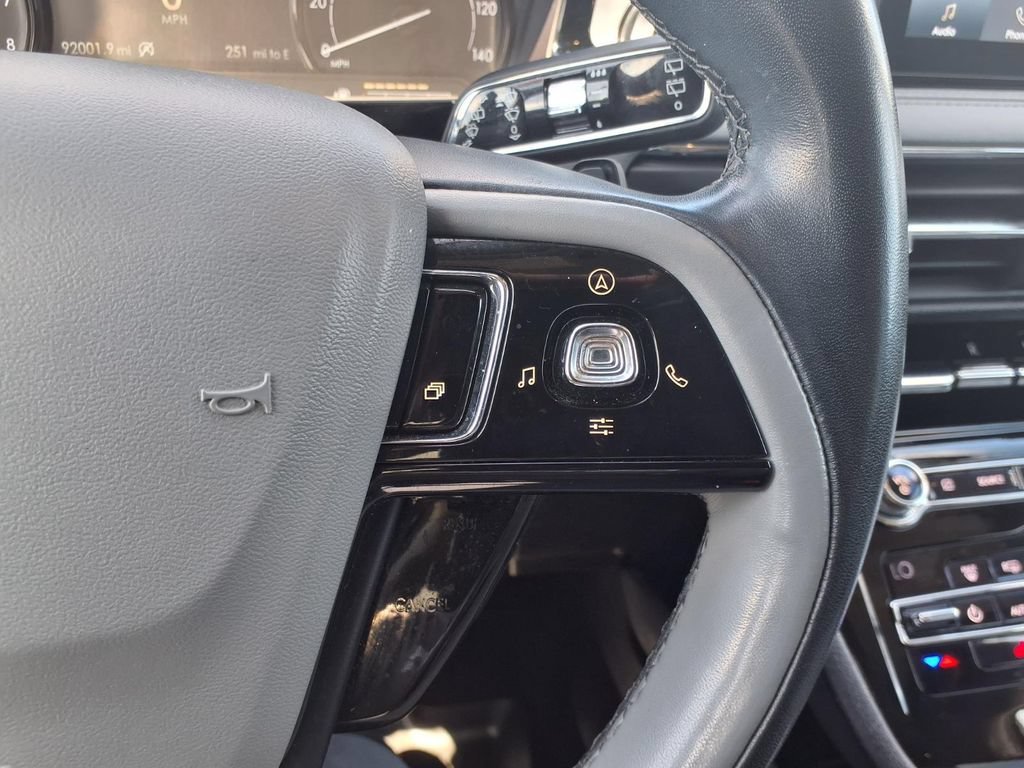 Used 2020 Lincoln Corsair FWD w/ Equipment Group 101A image 18