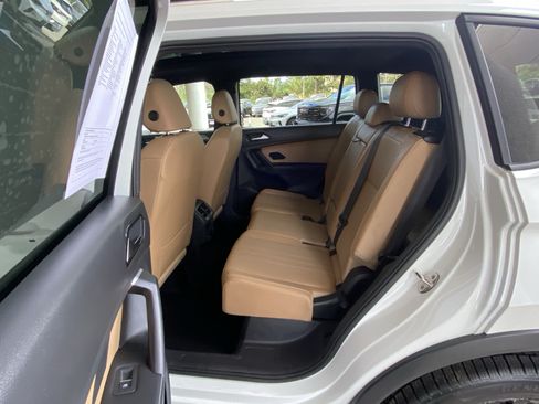 Certified 2023 Volkswagen Tiguan SE R-Line FWD image 37