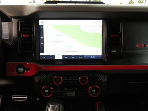 Used 2023 Ford Bronco Wildtrak image 18