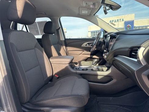 Used 2020 Chevrolet Traverse LT w/ Driver Confidence II Package image 20