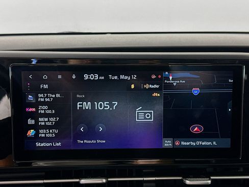 Used 2023 Kia Carnival EX FWD image 15