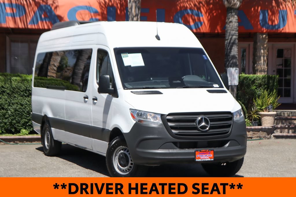 Used 2025 Mercedes-Benz Sprinter 2500 image 2