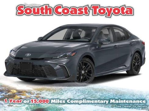 Certified 2025 Toyota Camry SE image 1