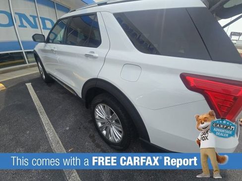 Used 2022 Ford Explorer Limited AWD/4WD image 2