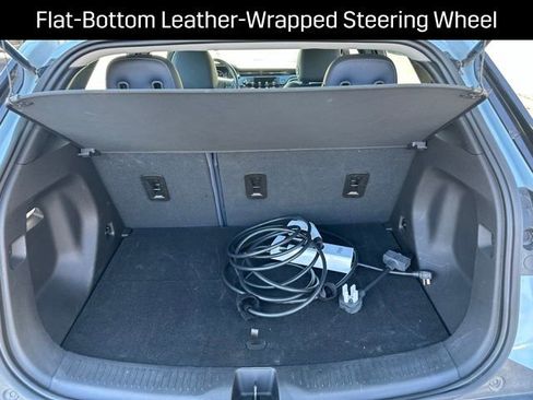 Used 2023 Chevrolet Bolt EUV LT w/ Convenience Package image 20