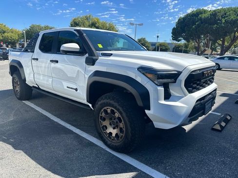 Used 2025 Toyota Tacoma 4x4 Double Cab Hybrid w/ Tow Tech Package image 2