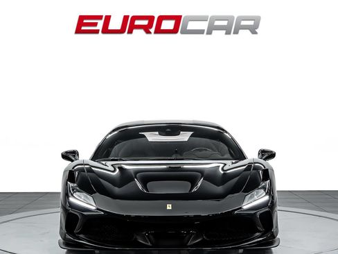 Used 2022 Ferrari F8 Tributo RWD image 8