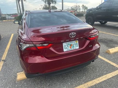 Used 2021 Toyota Camry LE image 13