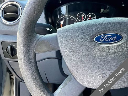 Used 2010 Ford Transit Connect XL FWD image 15