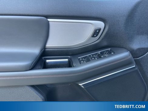 Certified 2025 Ford Expedition Max Active image 45