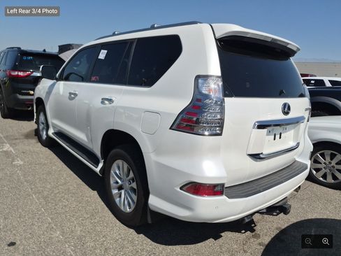 Used 2023 Lexus GX 460 Premium w/ Premium Plus Package AWD/4WD image 3