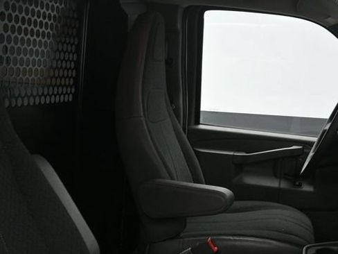 Used 2025 GMC Savana 2500 w/ Driver Convenience Package RWD image 10