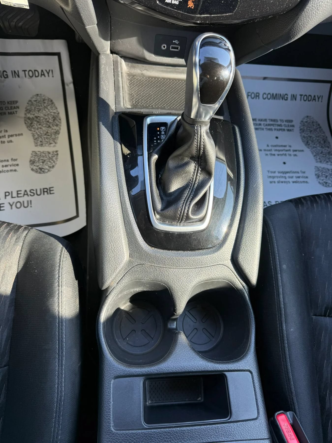 Used 2018 Nissan Rogue S FWD image 16