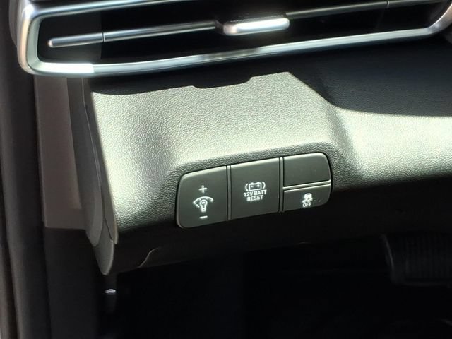 Used 2026 Hyundai Elantra Hybrid FWD image 14