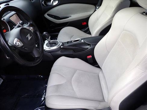 Used 2014 Nissan 370Z Touring w/ Navigation Package RWD image 9