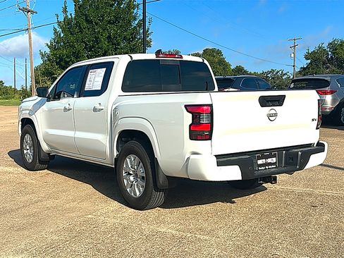 Used 2024 Nissan Frontier SV w/ SV Convenience Package RWD image 6
