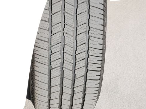 Used 2010 Lexus LX 570 4WD image 21