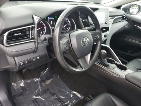 Used 2024 Toyota Camry SE FWD image 18