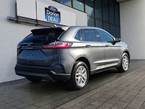 Certified 2022 Ford Edge SEL w/ Convenience Package image 3