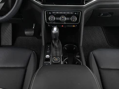 Certified 2023 Volkswagen Atlas Cross Sport SEL image 18
