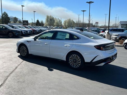 New 2026 Hyundai Sonata Limited FWD image 11