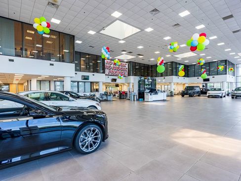 Used 2023 Dodge Charger SXT image 59