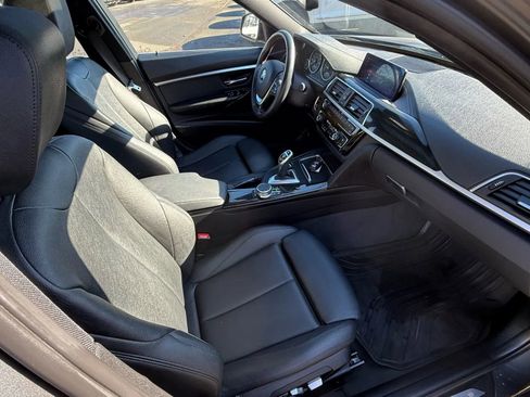 Used 2018 BMW 330i xDrive Sedan w/ Convenience Package image 32