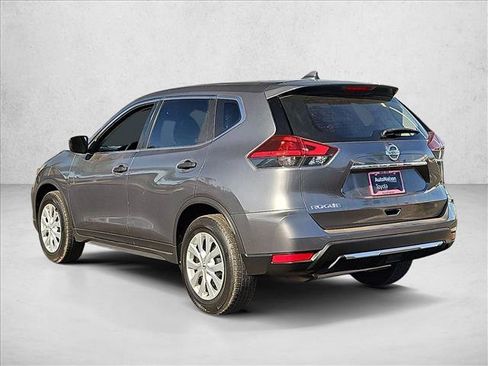 Used 2019 Nissan Rogue S FWD image 8
