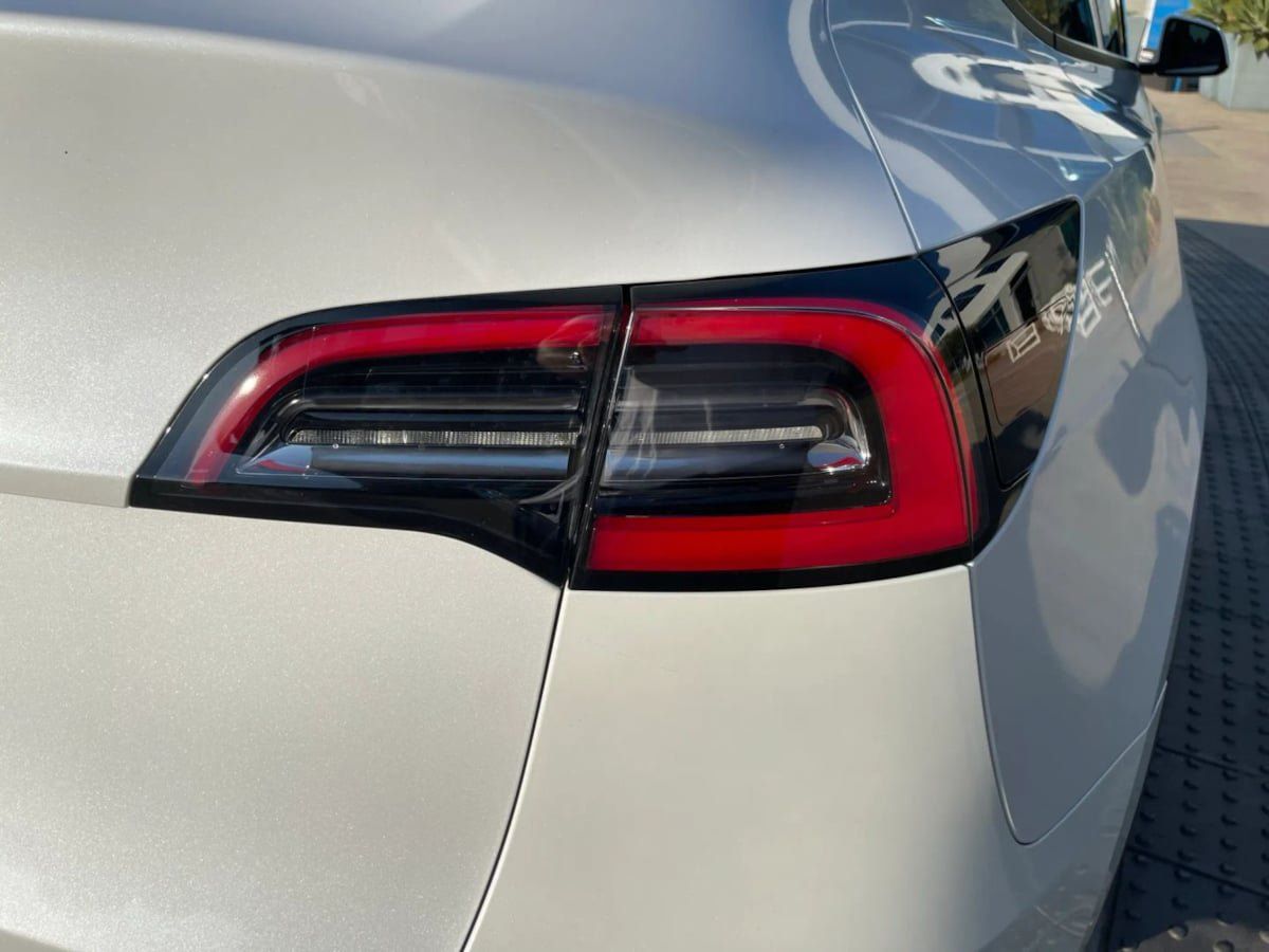 Used 2023 Tesla Model Y Long Range AWD/4WD image 22