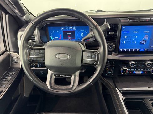 Used 2024 Ford F350 Platinum image 14