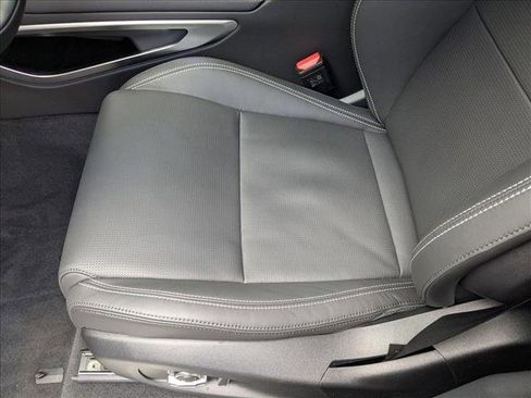 New 2026 Jaguar F-PACE R-Dynamic S image 4