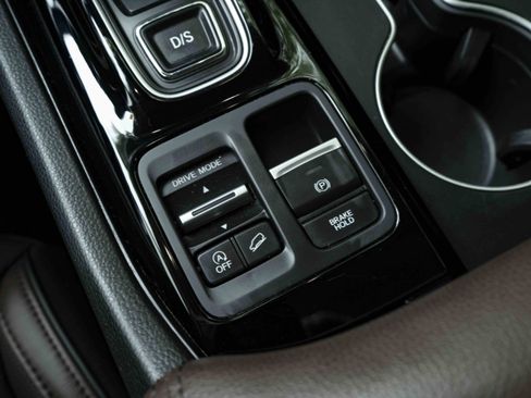 Used 2024 Honda Pilot Elite image 28