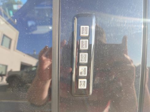 Used 2018 Ford F150 Raptor w/ Equipment Group 802A Luxury image 8