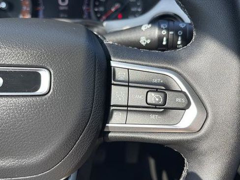 Used 2025 Jeep Compass Limited AWD/4WD image 27