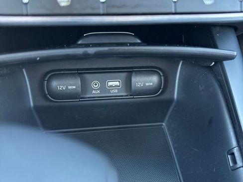 Used 2019 Kia Sorento AWD w/ LX Convenience Package image 18