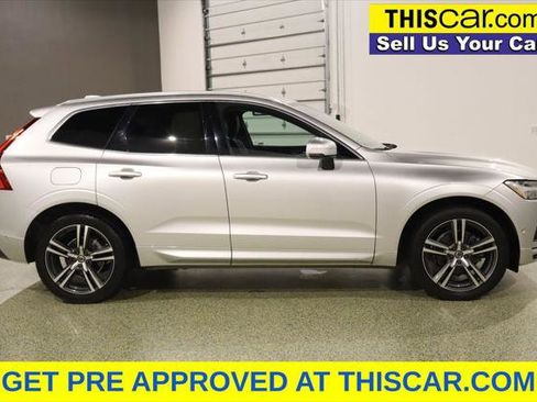 Used 2019 Volvo XC60 T5 Momentum w/ Premium Package FWD image 8