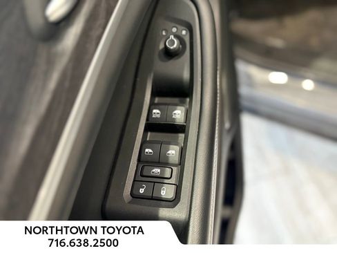 Used 2021 Jeep Grand Cherokee L Limited AWD/4WD image 40