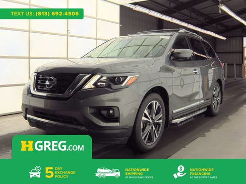 Used 2020 Nissan Pathfinder Platinum FWD image 1