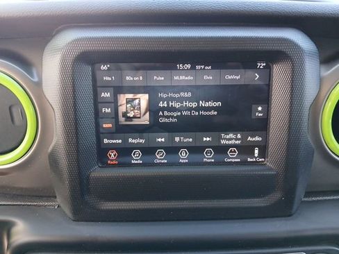 Used 2018 Jeep Wrangler Unlimited Sport S image 41