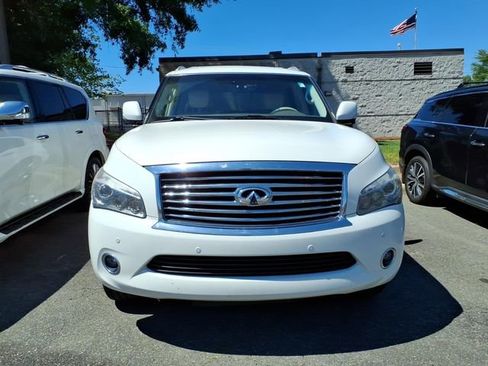 Used 2014 INFINITI QX80 4WD w/ Theater Package image 3