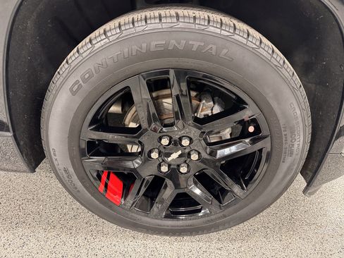 Used 2021 Chevrolet Traverse Premier w/ Redline Edition image 32