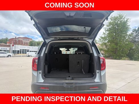 Used 2023 GMC Acadia SLE w/ Driver Convenience Package AWD/4WD image 9