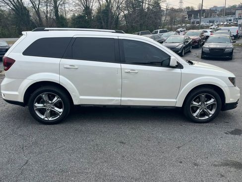 Used 2017 Dodge Journey Crossroad FWD image 8