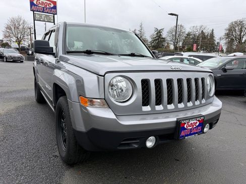 Used 2017 Jeep Patriot Sport image 10