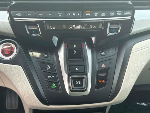 Certified 2025 Honda Odyssey EX-L image 26