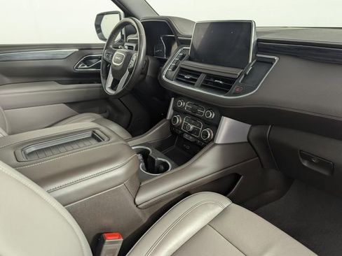 Used 2021 GMC Yukon XL SLT w/ Rear Media and Nav Package image 24