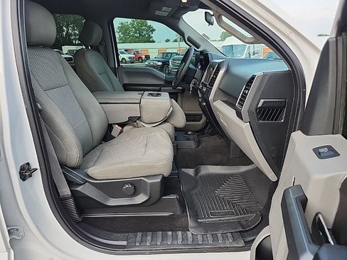 Used 2019 Ford F150 XLT RWD image 32