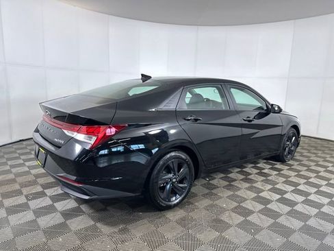 Used 2023 Hyundai Elantra Blue w/ Preferred Accessory Package image 3