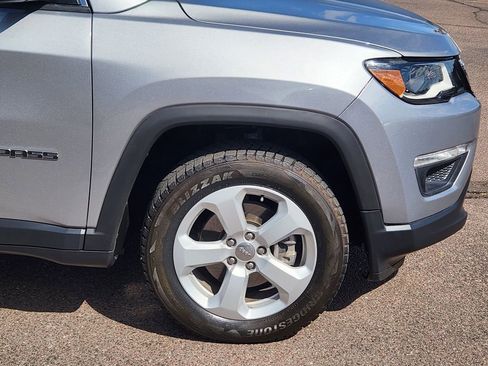 Used 2018 Jeep Compass Latitude w/ Popular Equipment Group AWD/4WD image 29