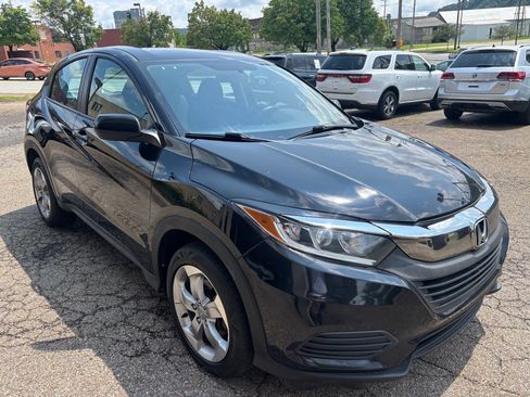 Used 2020 Honda HR-V LX image 7